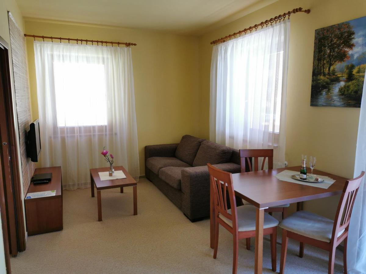 Tatry Golf Apartman เวลคา ลอมนิตซา ภายนอก รูปภาพ
