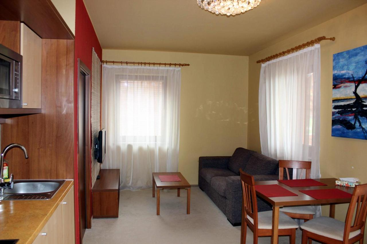 Tatry Golf Apartman เวลคา ลอมนิตซา ภายนอก รูปภาพ